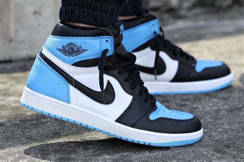 hoge nike sneakers|nike jordan 1 high og.